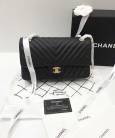 Сумка Chevron Caviar Medium Classic Double Flap